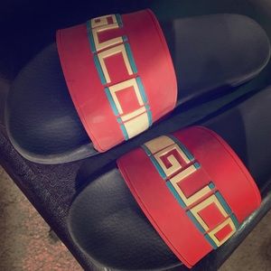 MENS GUCCI SLIDES